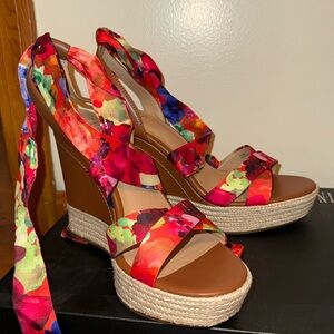 *NEVER WORN* Colorful Wedge Sandals with Ribbon Ties